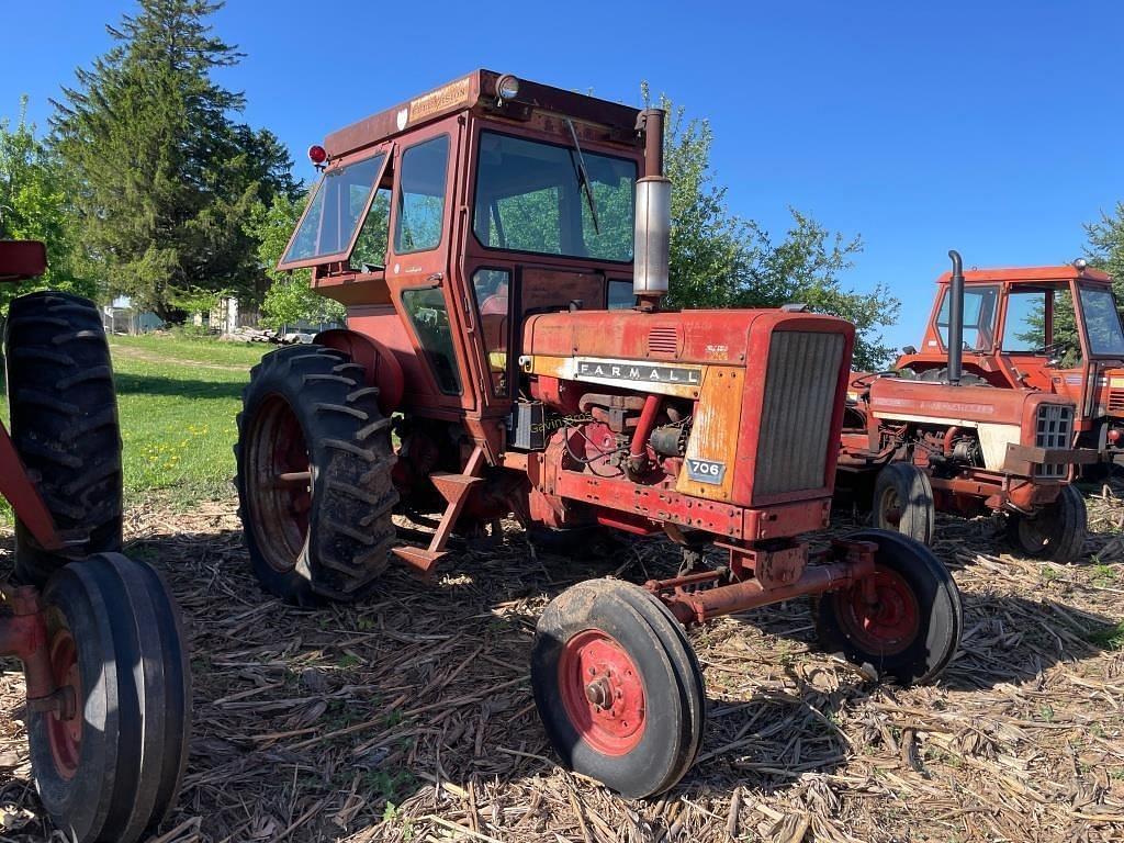 Image of Farmall 706 Primary image