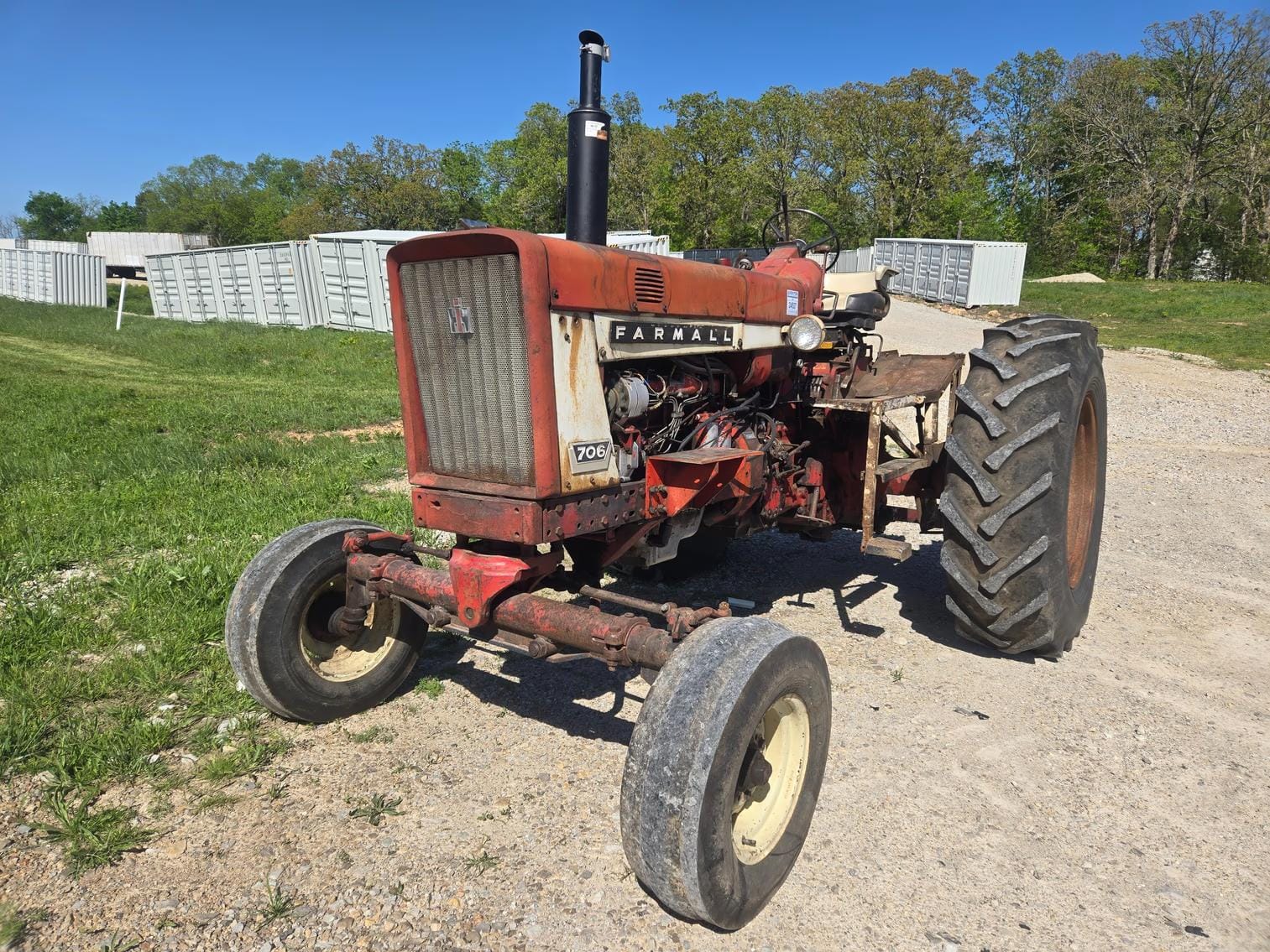 Farmall 706 Equipment Image0