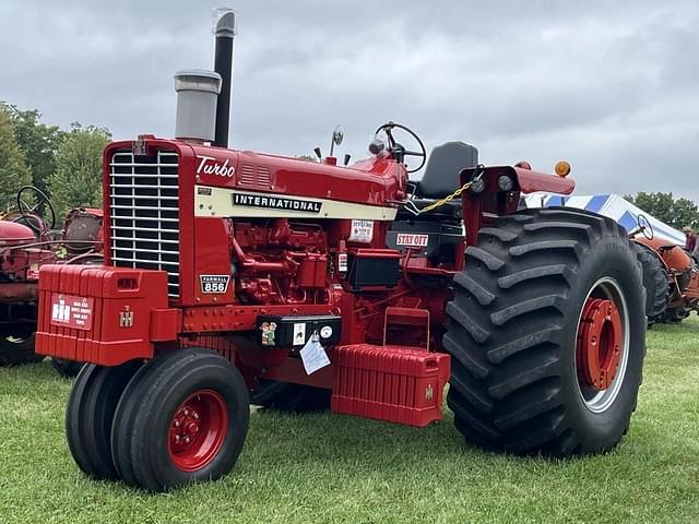 Image of International Harvester 856 equipment image 1