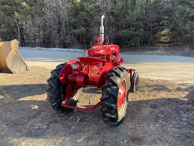 Image of Farmall A equipment image 3