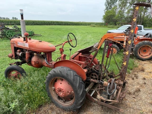 Image of Farmall A equipment image 3