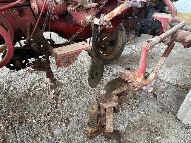 Image of Farmall A equipment image 4