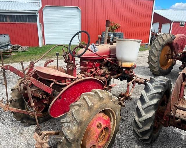 Image of Farmall A equipment image 3