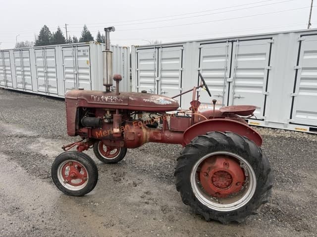 Image of Farmall A equipment image 2