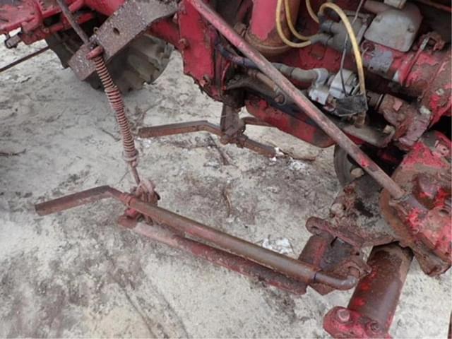 Image of Farmall A equipment image 3