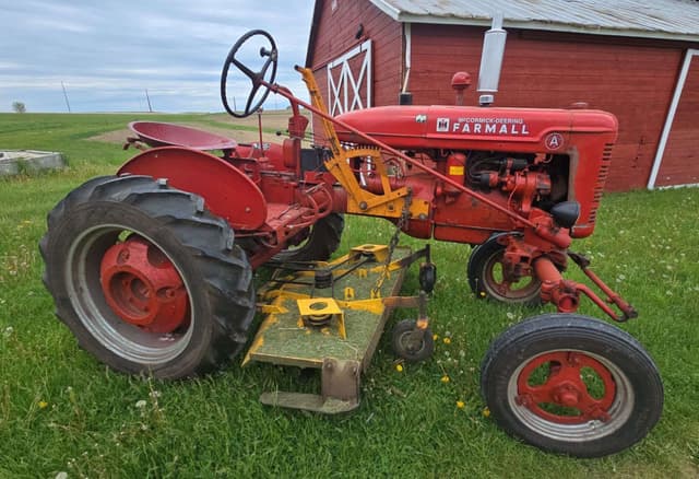 Image of Farmall A equipment image 1