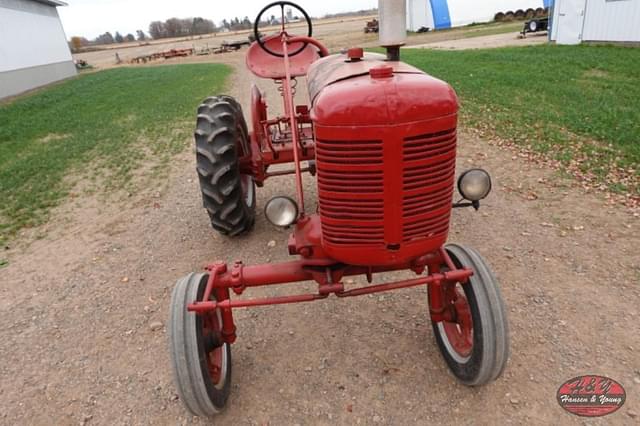 Image of Farmall A equipment image 2