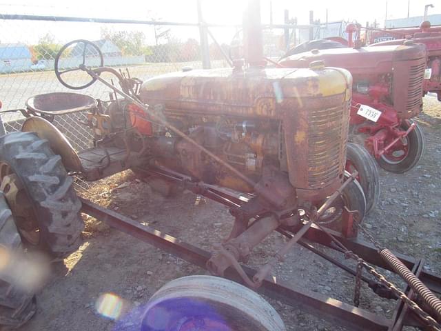 Image of Farmall A equipment image 4