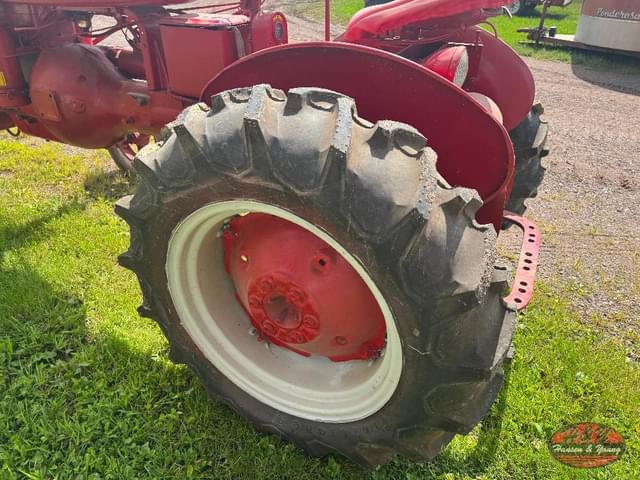Image of Farmall A equipment image 3