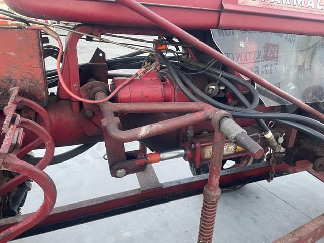 Image of Farmall A equipment image 4