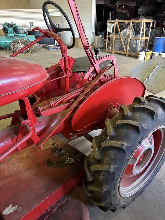 Image of Farmall A equipment image 3