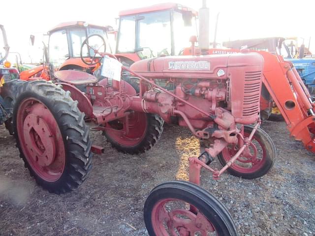 Image of Farmall A equipment image 3