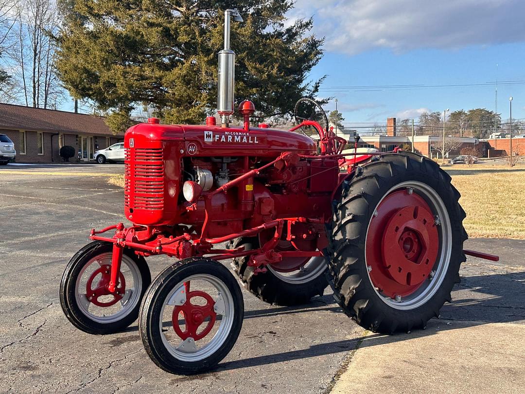 Image of Farmall AV Primary image