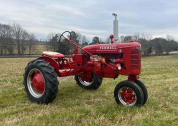 Main image Farmall B