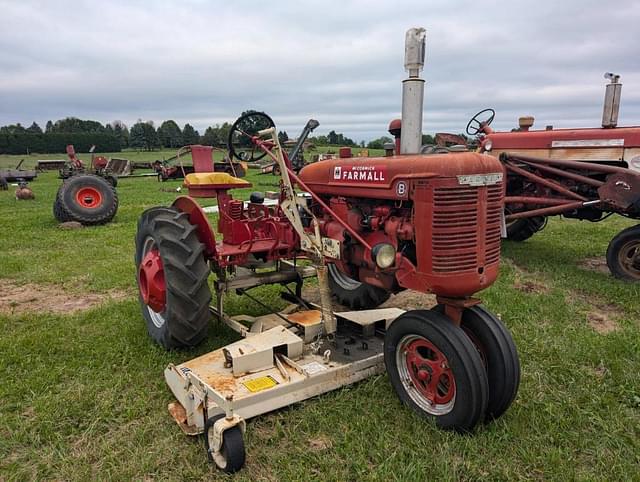 Image of Farmall B equipment image 1