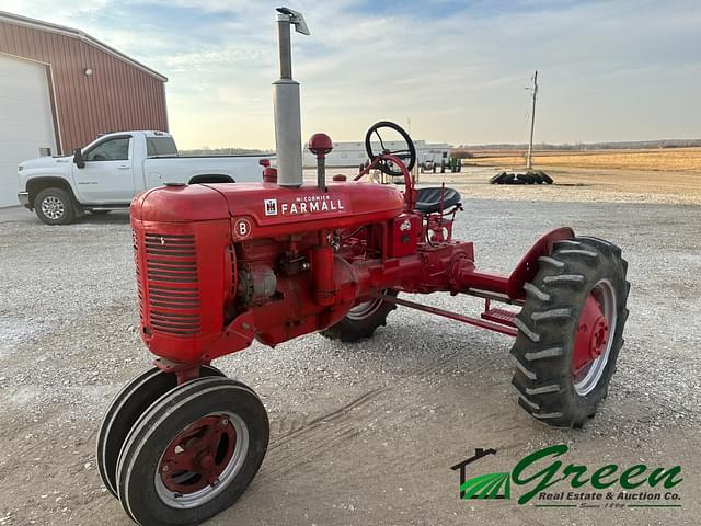 Image of Farmall B equipment image 1