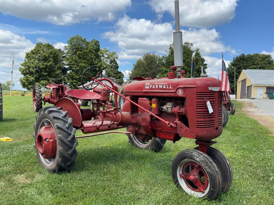 Image of Farmall B Primary image