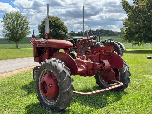 Image of Farmall B equipment image 4
