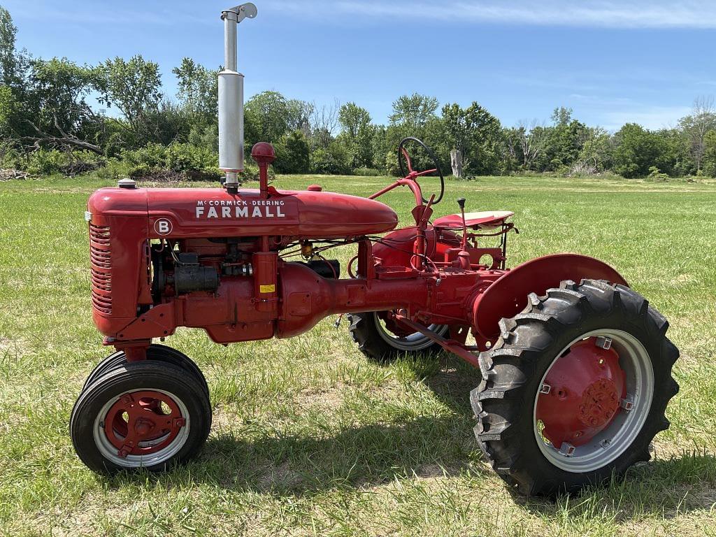 Image of Farmall B Primary image