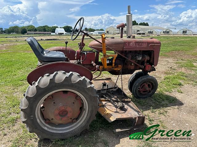 Image of Farmall B equipment image 4