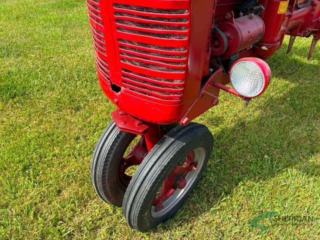 Image of Farmall BN equipment image 1