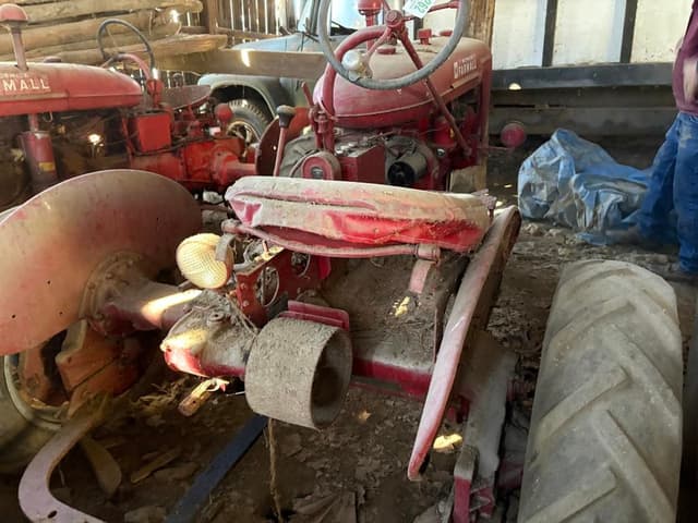 Image of Farmall BN equipment image 2