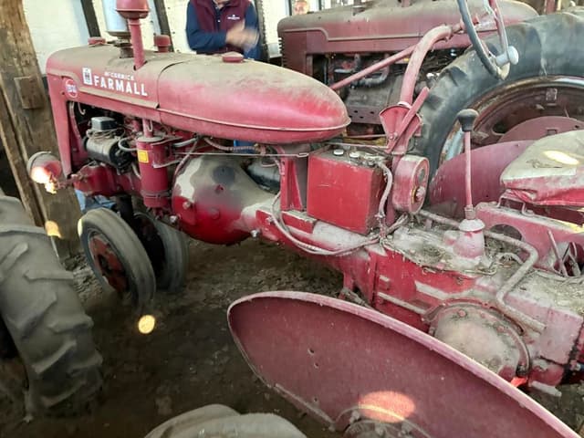 Image of Farmall BN equipment image 4