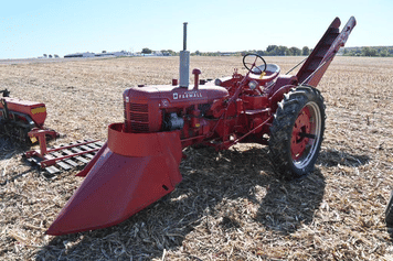 Main image Farmall C