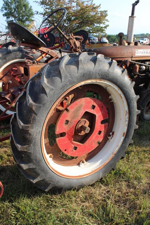 Image of Farmall C equipment image 4