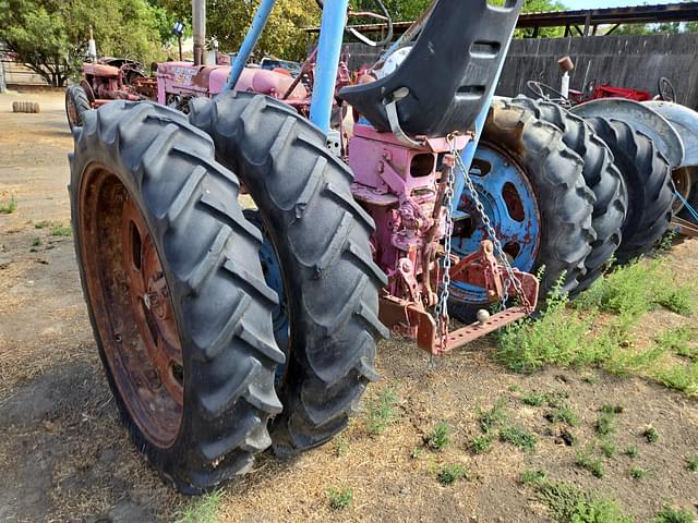 Image of Farmall C equipment image 3