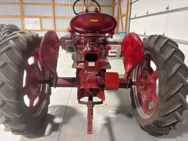 Image of Farmall C equipment image 3