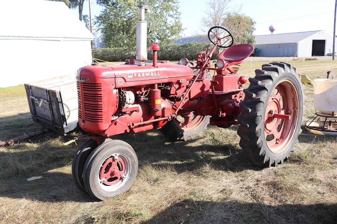 Image of Farmall C Image 0