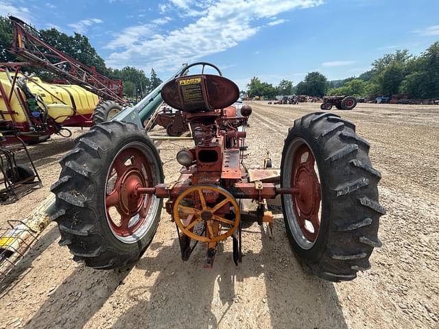 Image of Farmall C equipment image 3