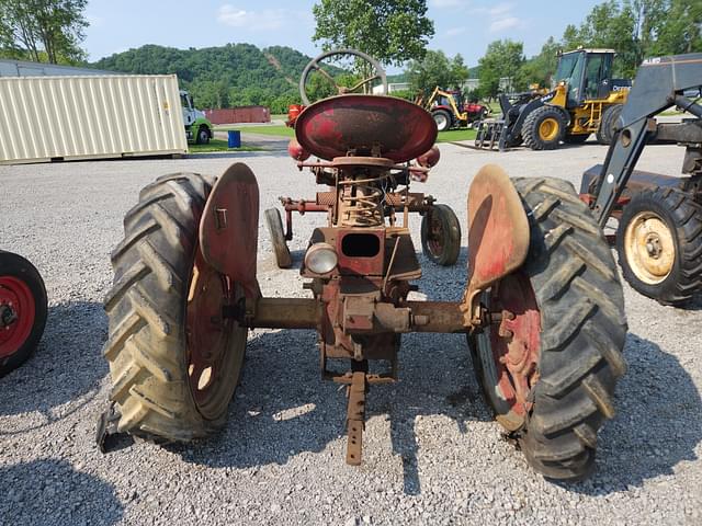 Image of Farmall C equipment image 3