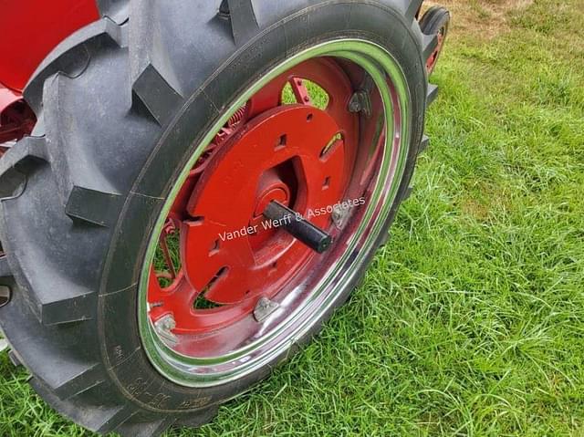 Image of Farmall C equipment image 2