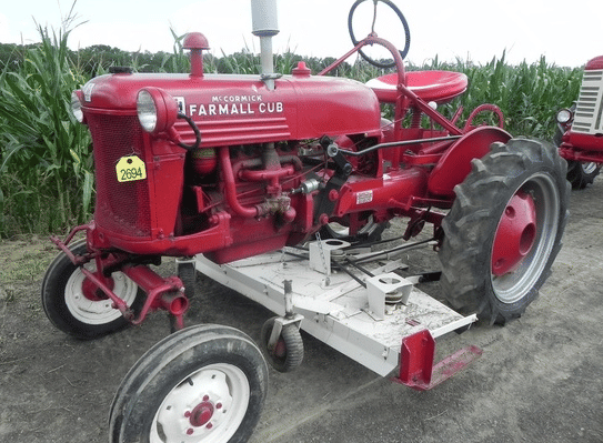 Main image Farmall Cub