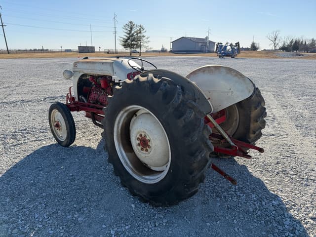 Image of Farmall Cub equipment image 4