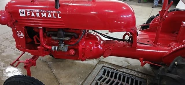 Image of Farmall Cub equipment image 4
