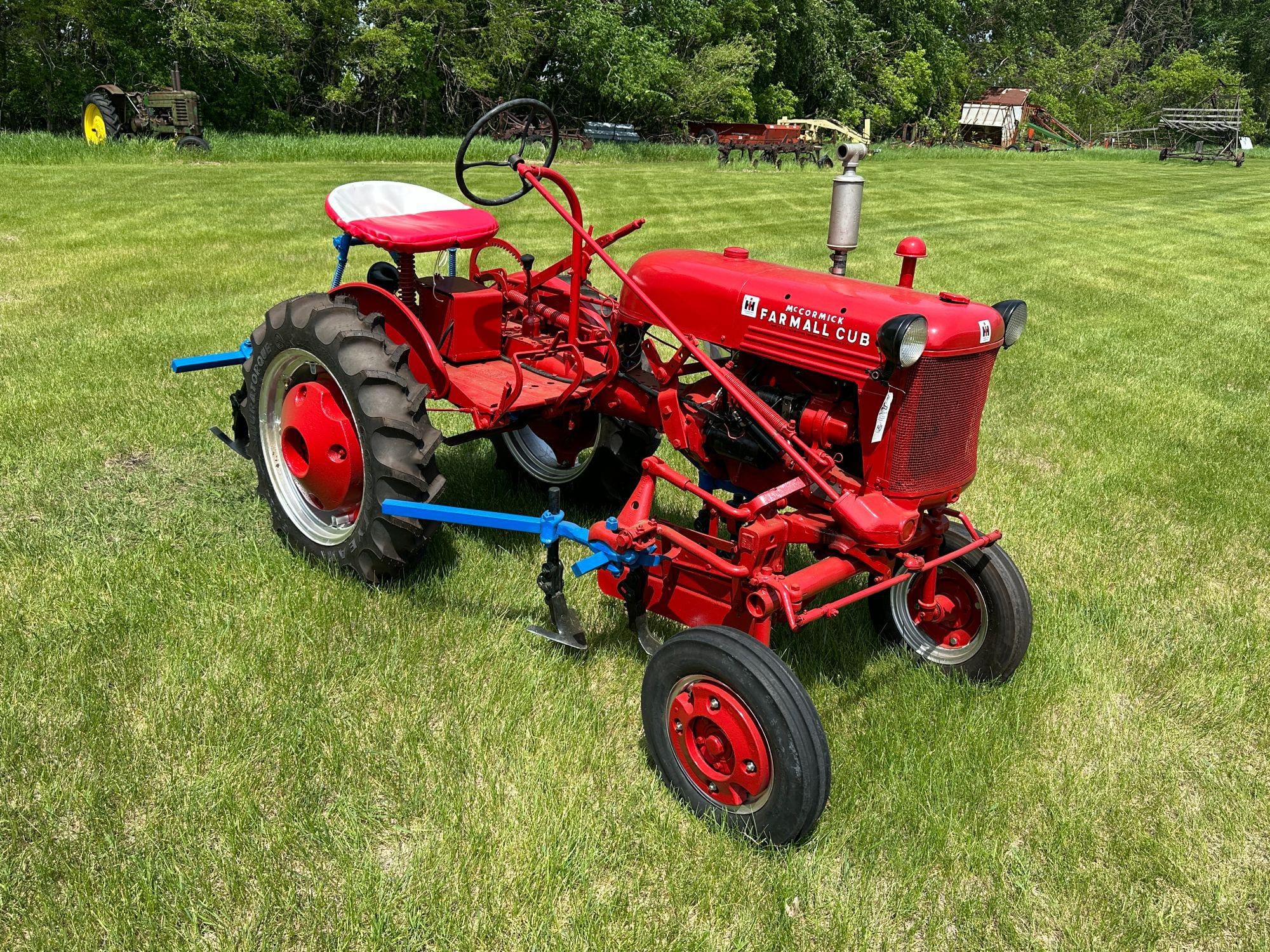Main image Farmall Cub