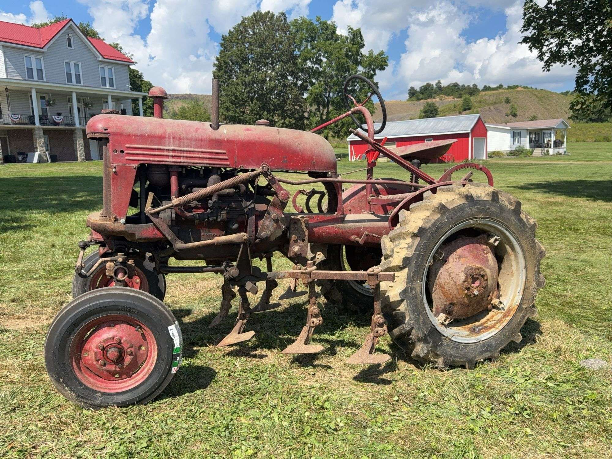 Farmall Cub Equipment Image0