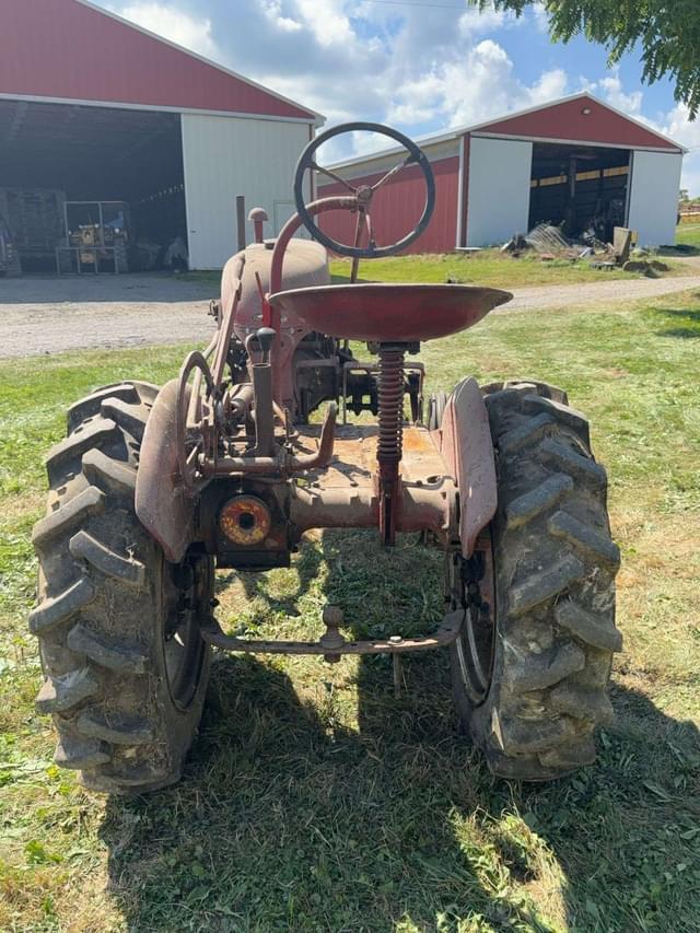 Image of Farmall Cub equipment image 2