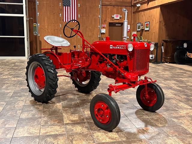 Image of Farmall Cub equipment image 1