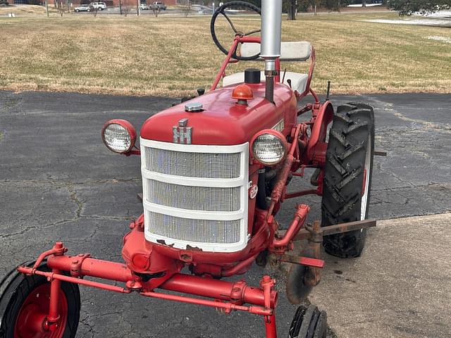 Image of Farmall Cub equipment image 2