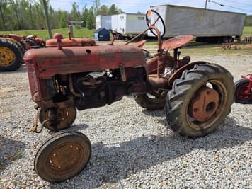 Main image Farmall Cub