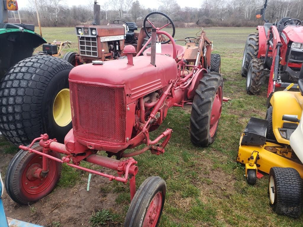 Main image Farmall Cub