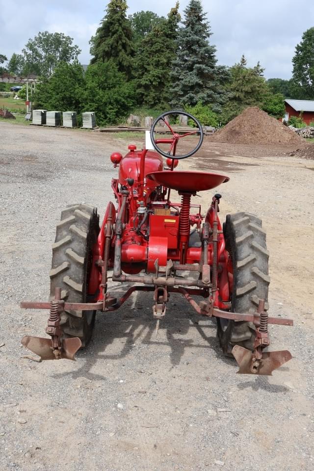 Image of Farmall Cub equipment image 2