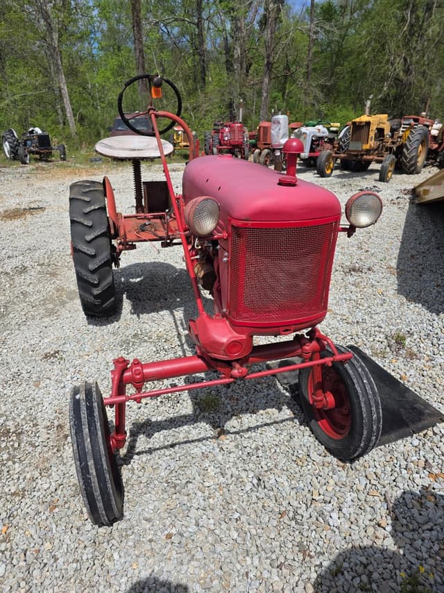 Image of Farmall Cub equipment image 3