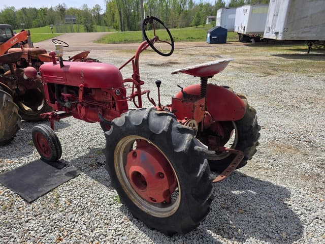 Image of Farmall Cub equipment image 1