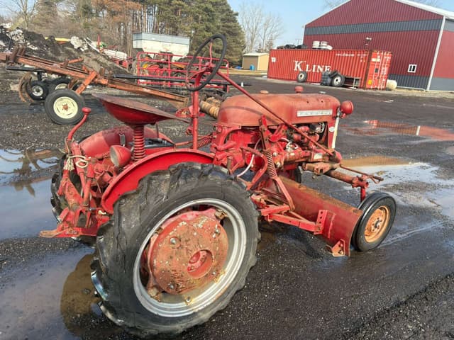 Image of Farmall Cub equipment image 1