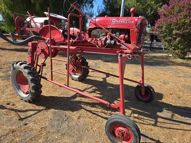 Image of Farmall Cub equipment image 2